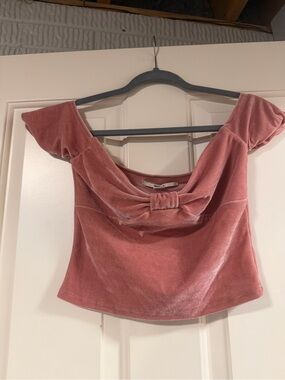 Kimchi Blue Pink Velvet Bow Crop Top | Off Shoulder | Women’s Medium
